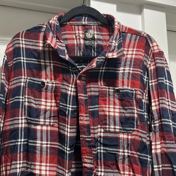 Element Button Up - Picture 2 of 4